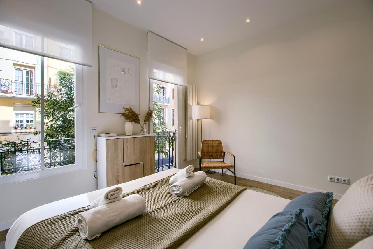 Appartamento Charming Retiro II Madrid Esterno foto